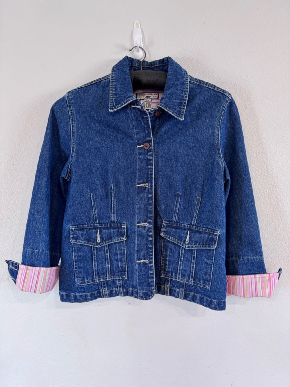 Caribbean Joe Blue Denim Jacket with Pink Stripe lines Cuffs Women’s Petite Med